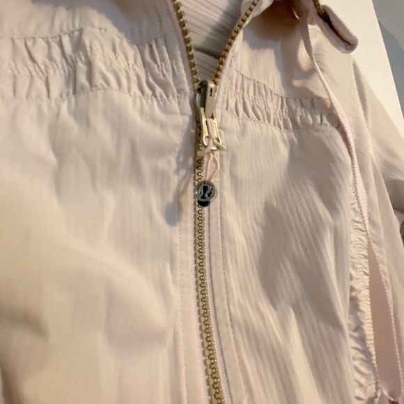 Lululemon Dance Studio Jacket
Dune - Picture 4 of 4